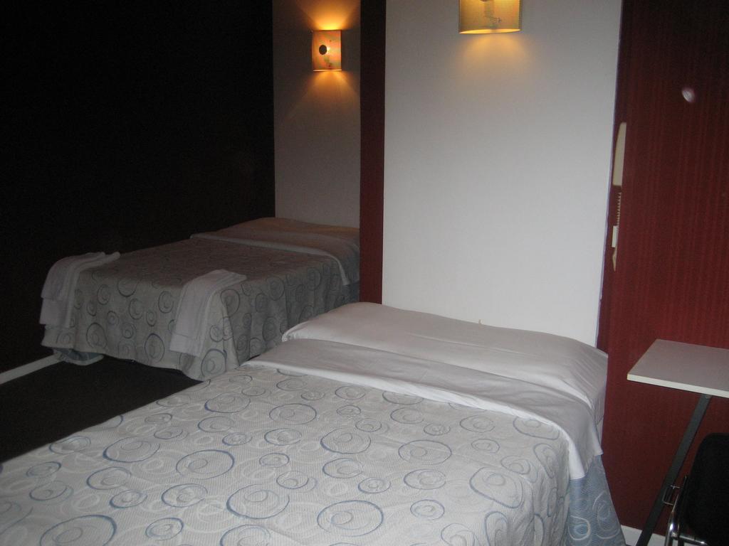 باريس Hotel Meteore المظهر الخارجي الصورة