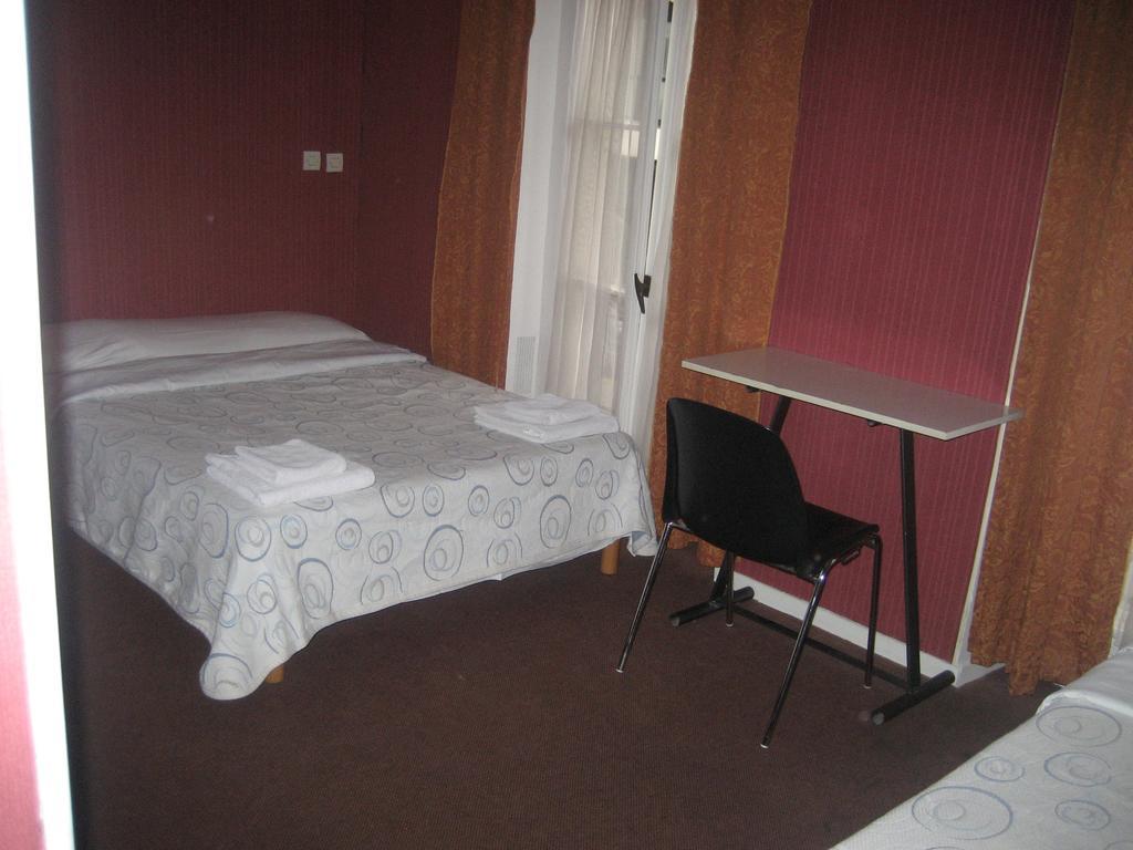 باريس Hotel Meteore الغرفة الصورة