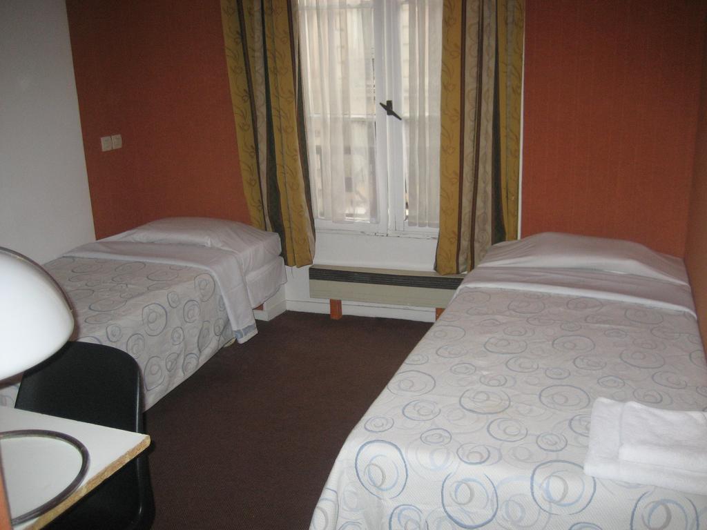 باريس Hotel Meteore الغرفة الصورة