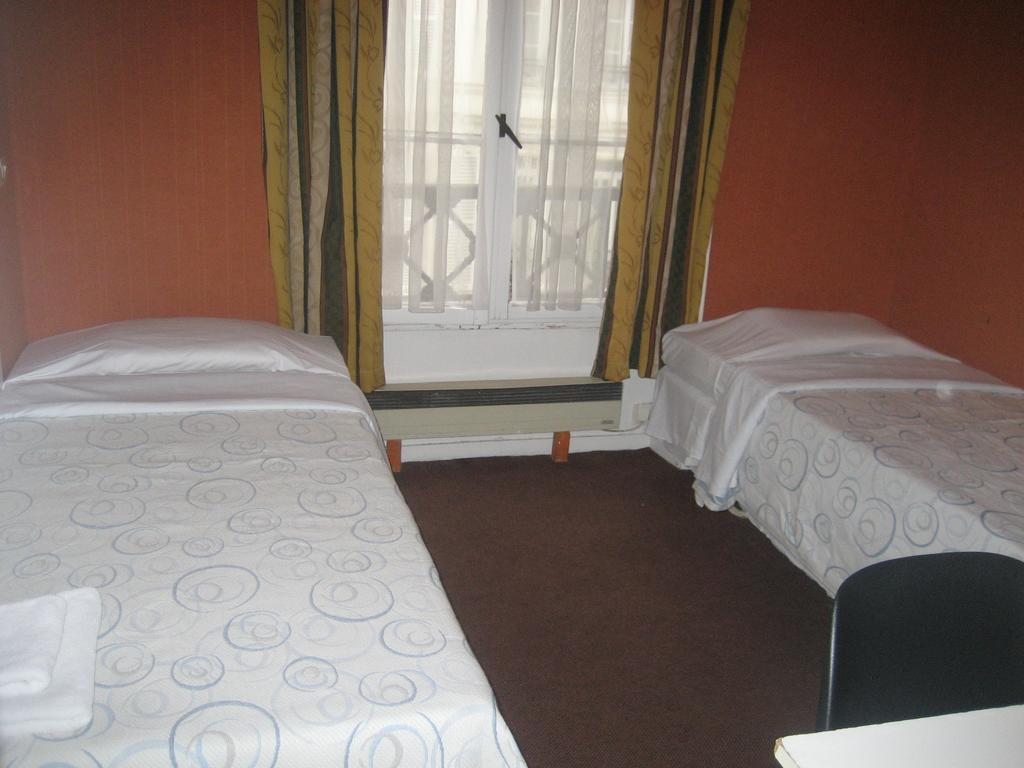 باريس Hotel Meteore الغرفة الصورة